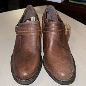 Born Brown Booties Size 11 New